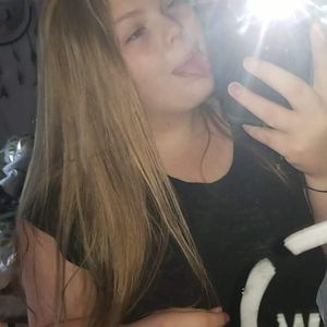 Meet your Posher, Abigail